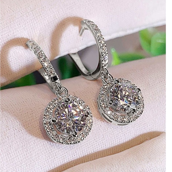 Luxe Rhinestone Cubic Zirconia Statement Earrings - Picture 2 of 9